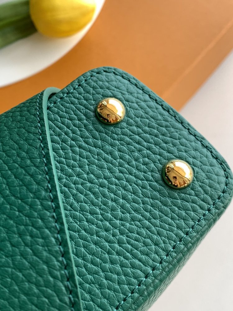 Сумка Capucines BB 21 см фото 6