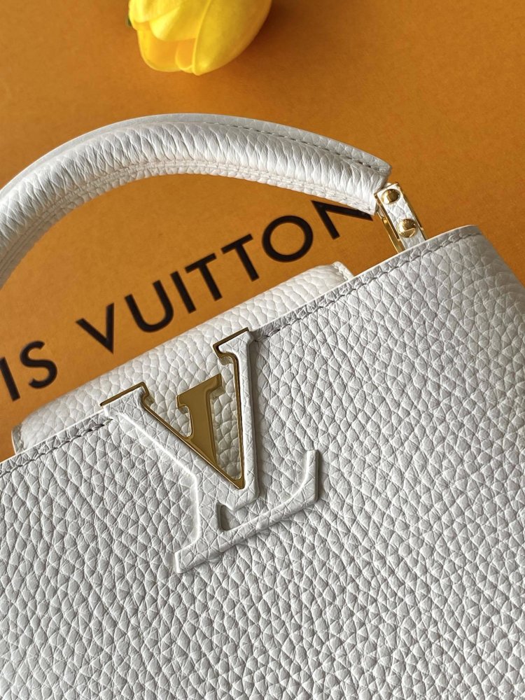 A bag Capucines BB 21 cm фото 7