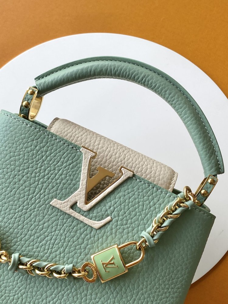 A bag Capucines BB 21 cm фото 8