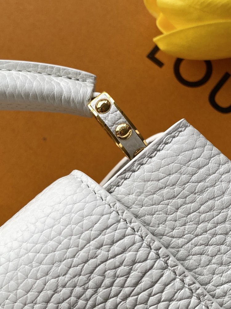 A bag Capucines BB 21 cm фото 9