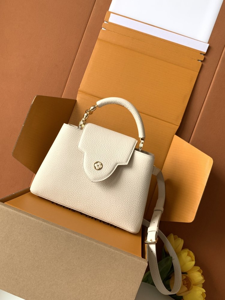 A bag Capucines BB 27 cm фото 2