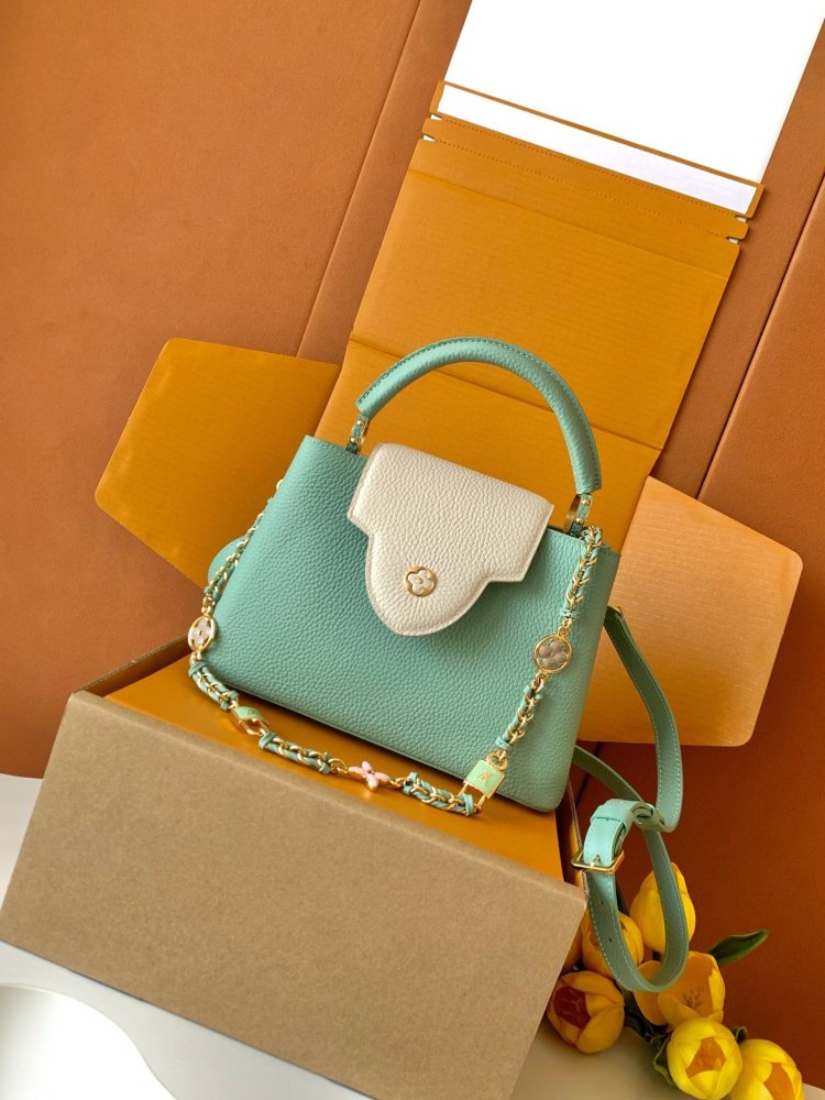 A bag Capucines BB 27 cm фото 2