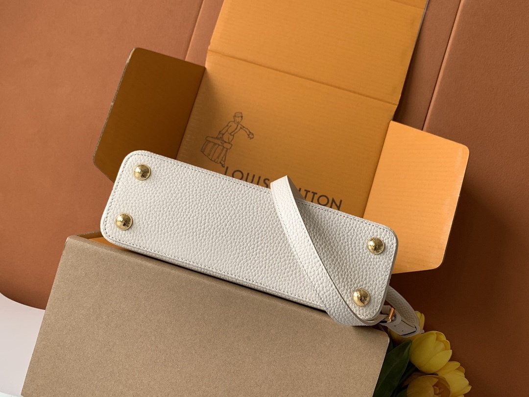 A bag Capucines BB 27 cm фото 5