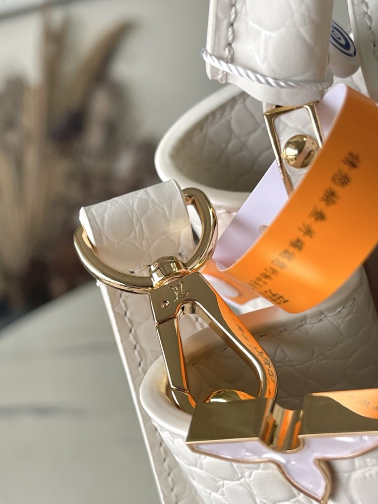 Сумка Capucines BB 27 см фото 6