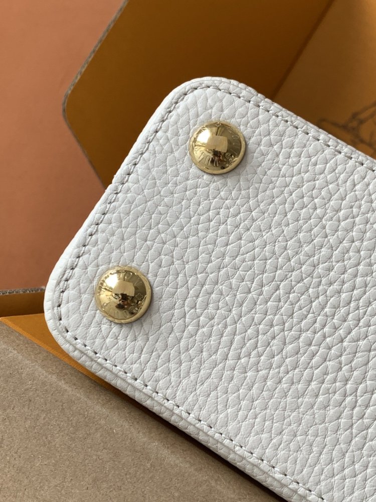 A bag Capucines BB 27 cm фото 6