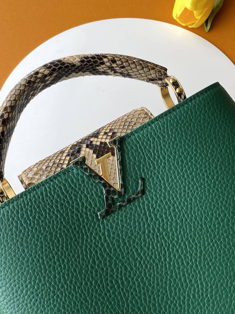 A bag Capucines BB 27 cm фото 7