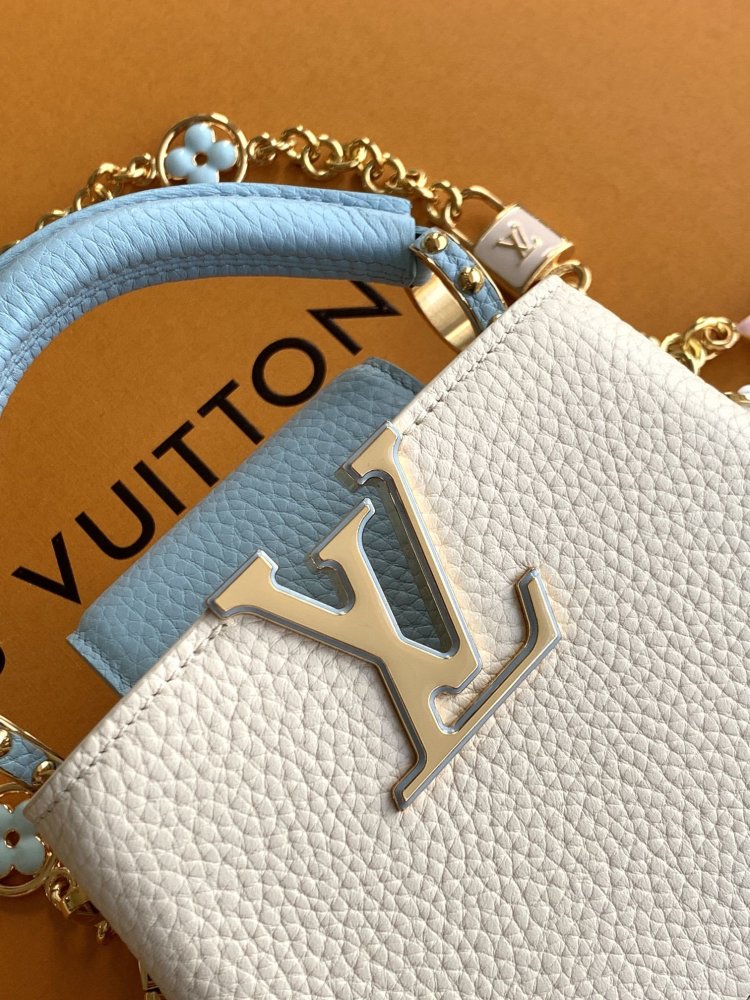 Сумка Capucines Mini 16 см фото 8