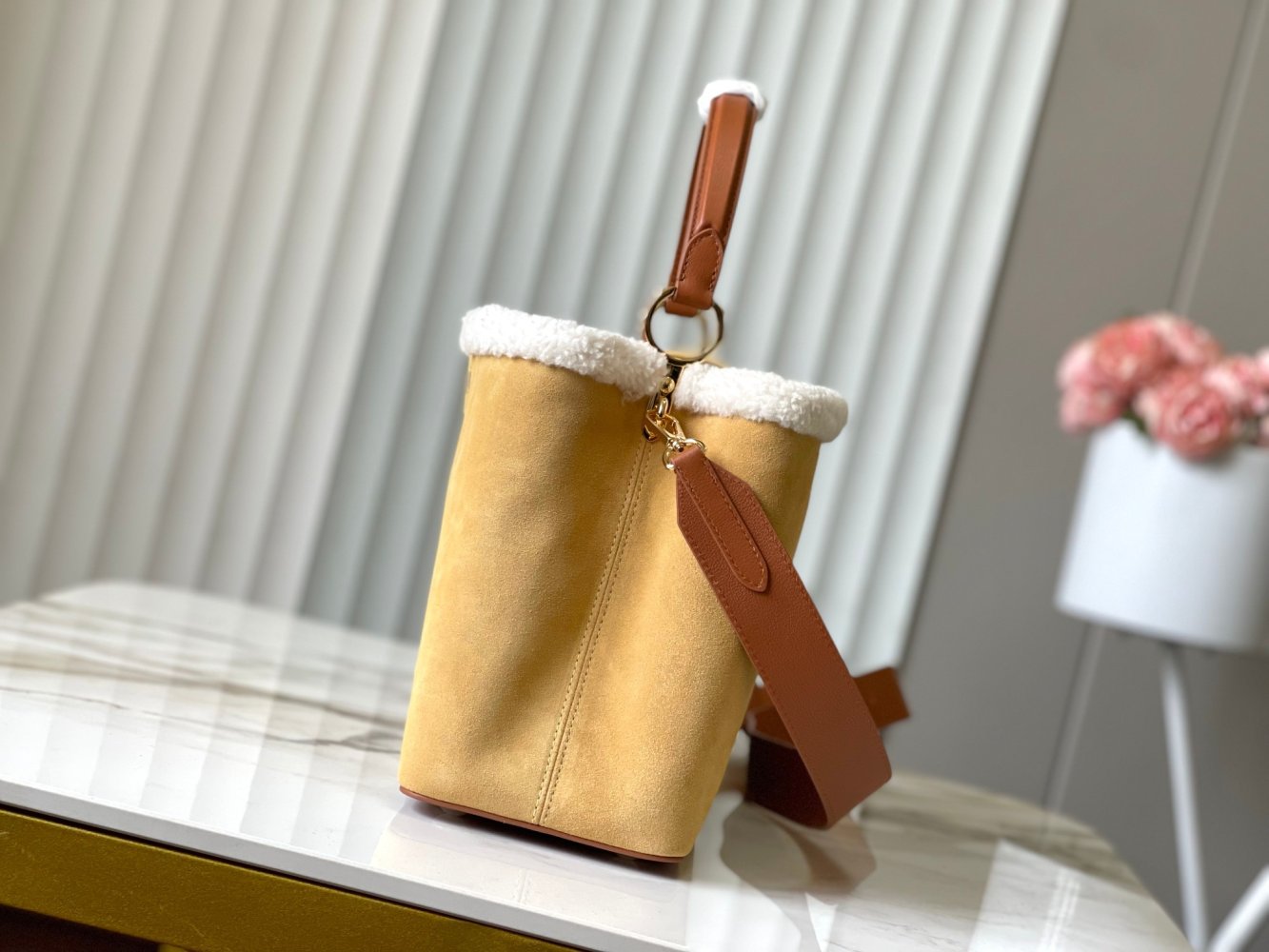 Сумка Capucines Souple 23 см фото 2