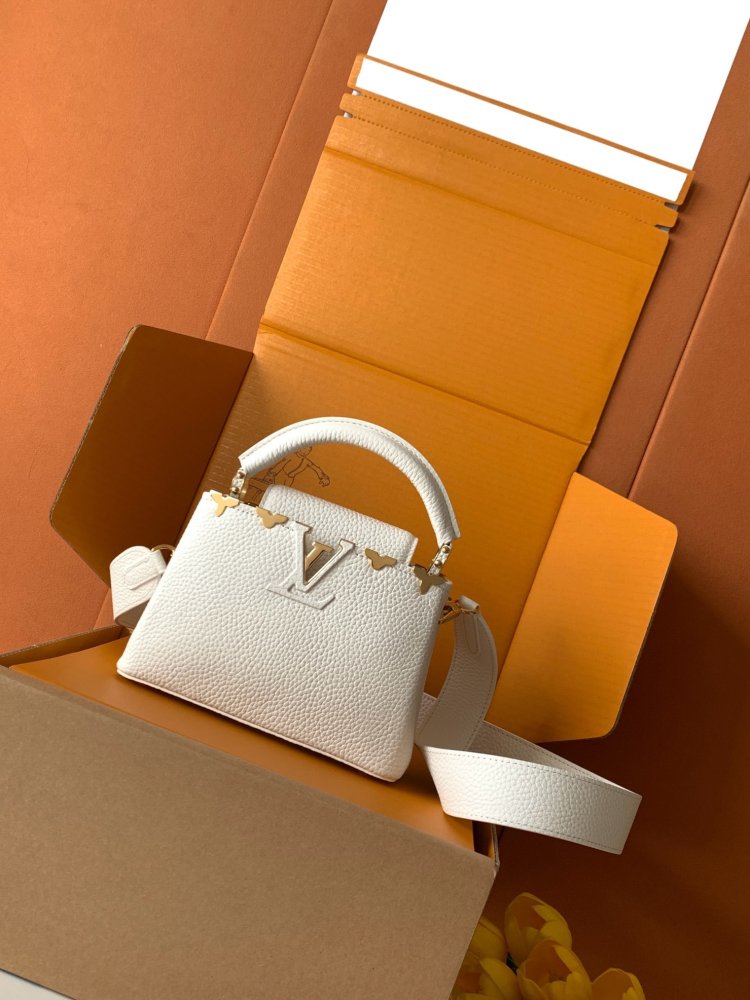 Сумка Capucines Taurillon 21 см