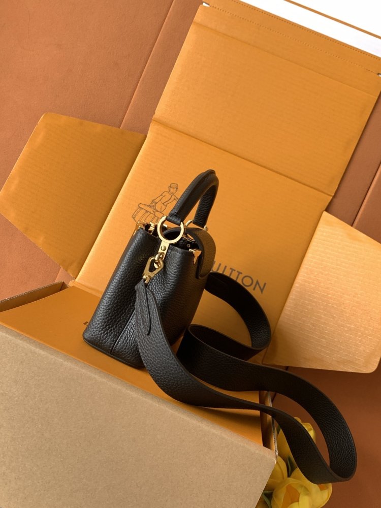 Сумка Capucines Taurillon 21 см фото 2