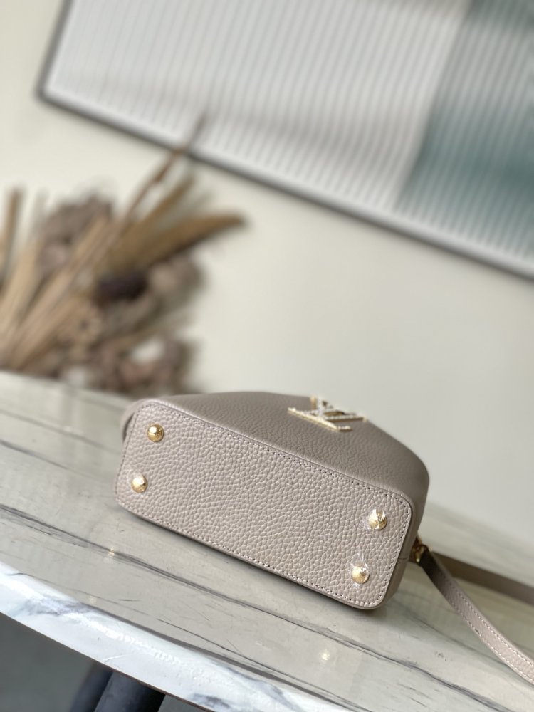 Сумка Capucines Taurillon 21 см фото 4