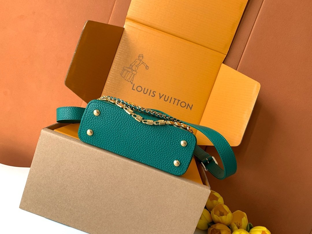 Сумка Capucines Taurillon 21 см фото 4