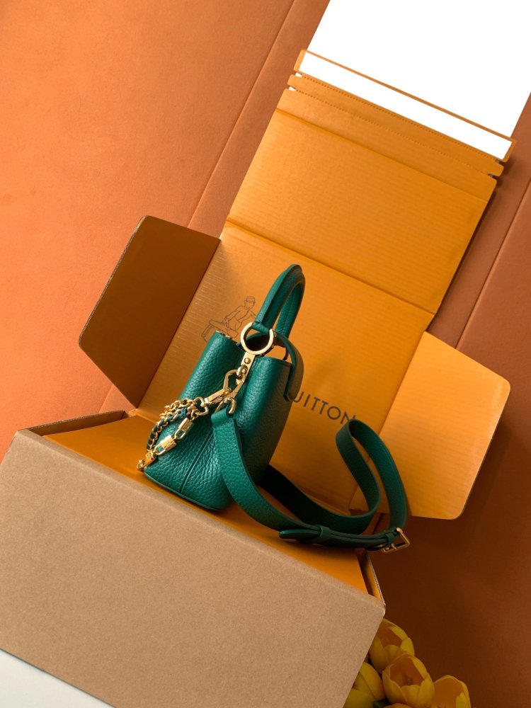 Сумка Capucines Taurillon 21 см фото 5