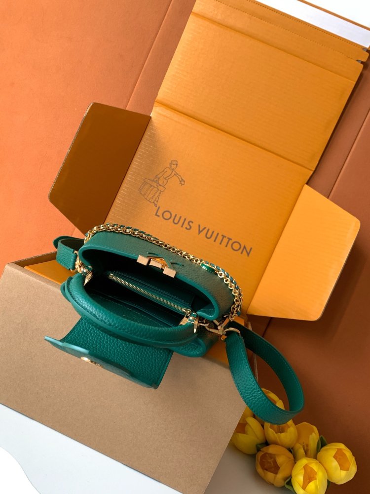 Сумка Capucines Taurillon 21 см фото 7