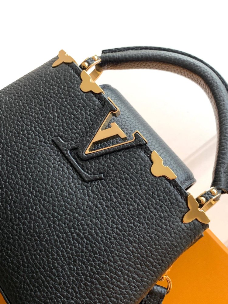 Сумка Capucines Taurillon 21 см фото 7