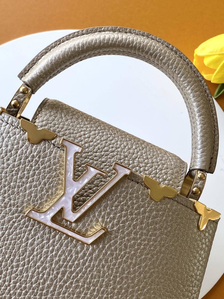 Сумка Capucines Taurillon 21 см фото 8