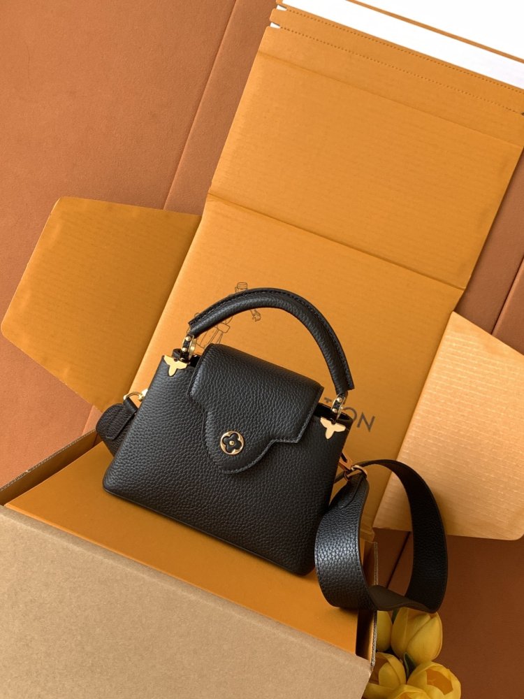 Сумка Capucines Taurillon 21 см фото 9