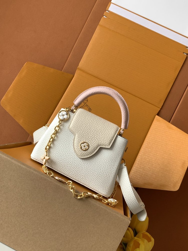 Сумка Capucines Taurillon 27 см фото 2