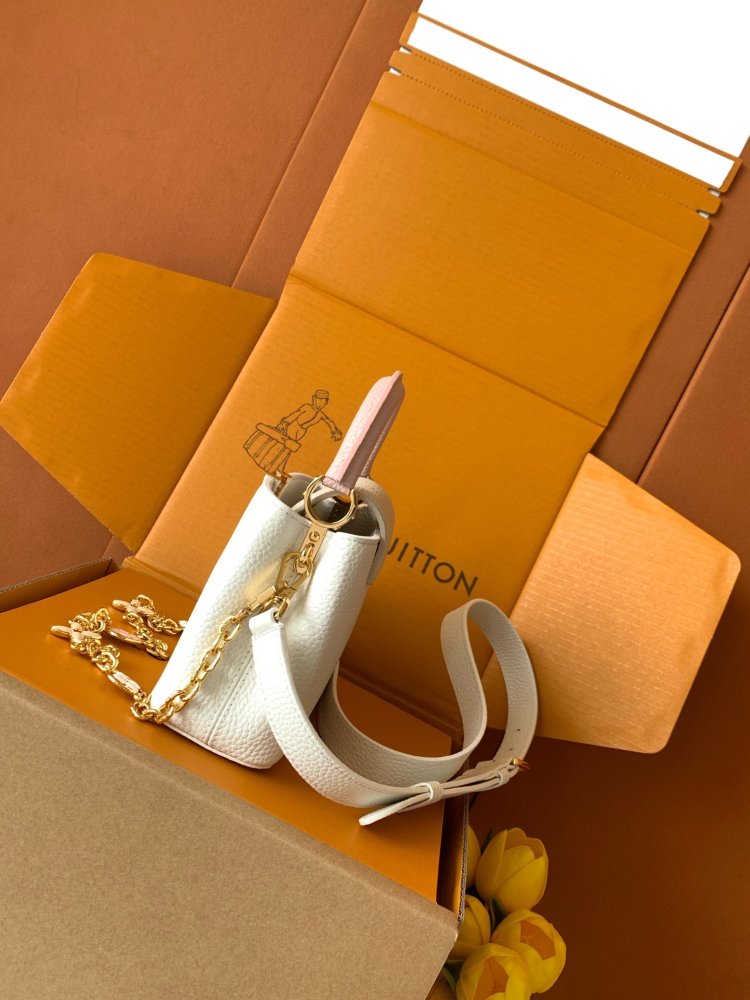 Сумка Capucines Taurillon 27 см фото 3