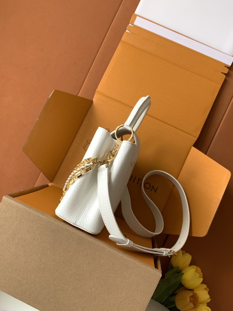 Сумка Capucines Taurillon 27 см фото 3