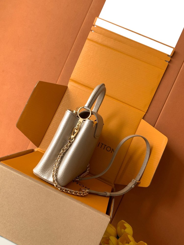 Сумка Capucines Taurillon 27 см фото 3