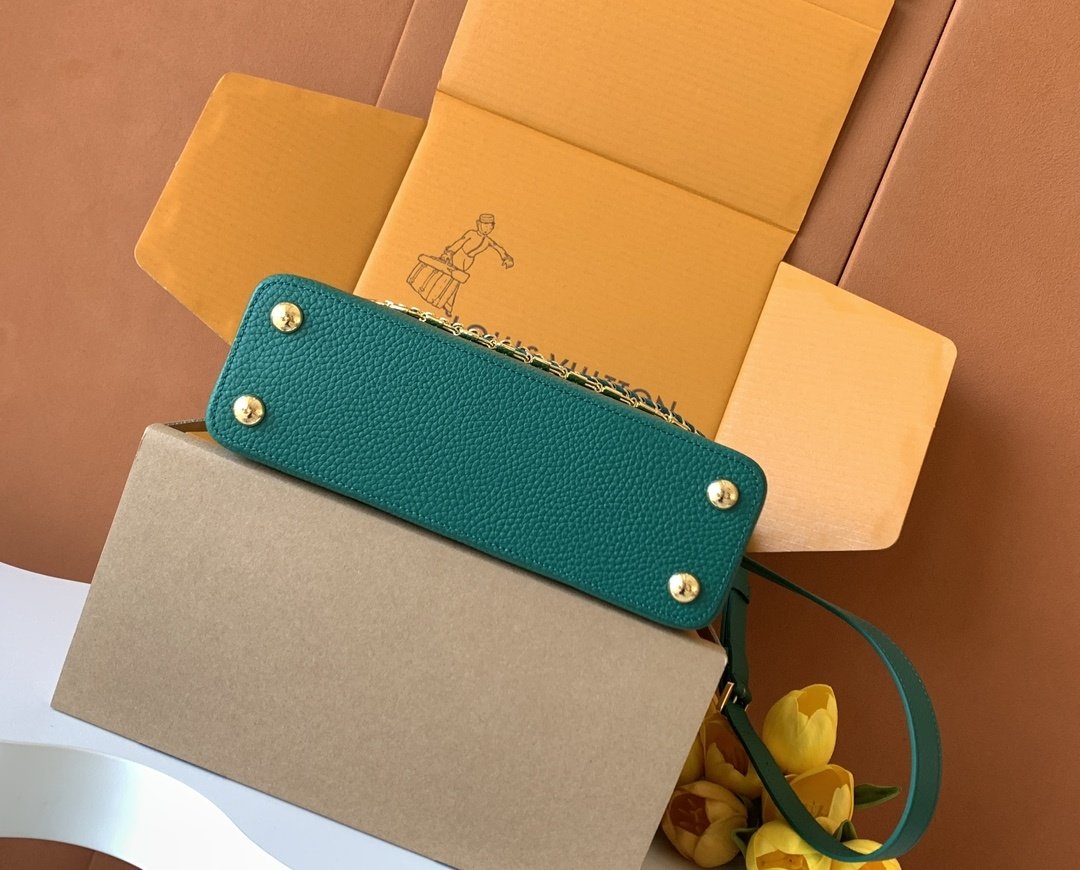 Сумка Capucines Taurillon 27 см фото 5