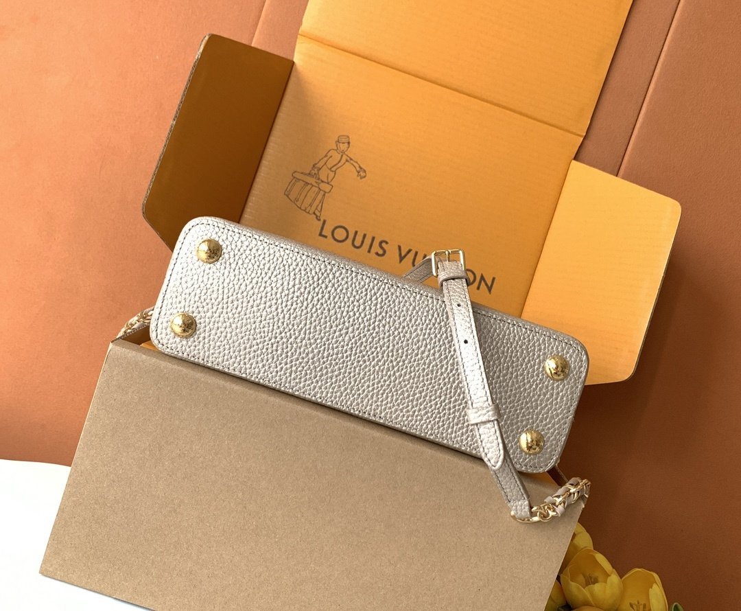 Сумка Capucines Taurillon 27 см фото 5