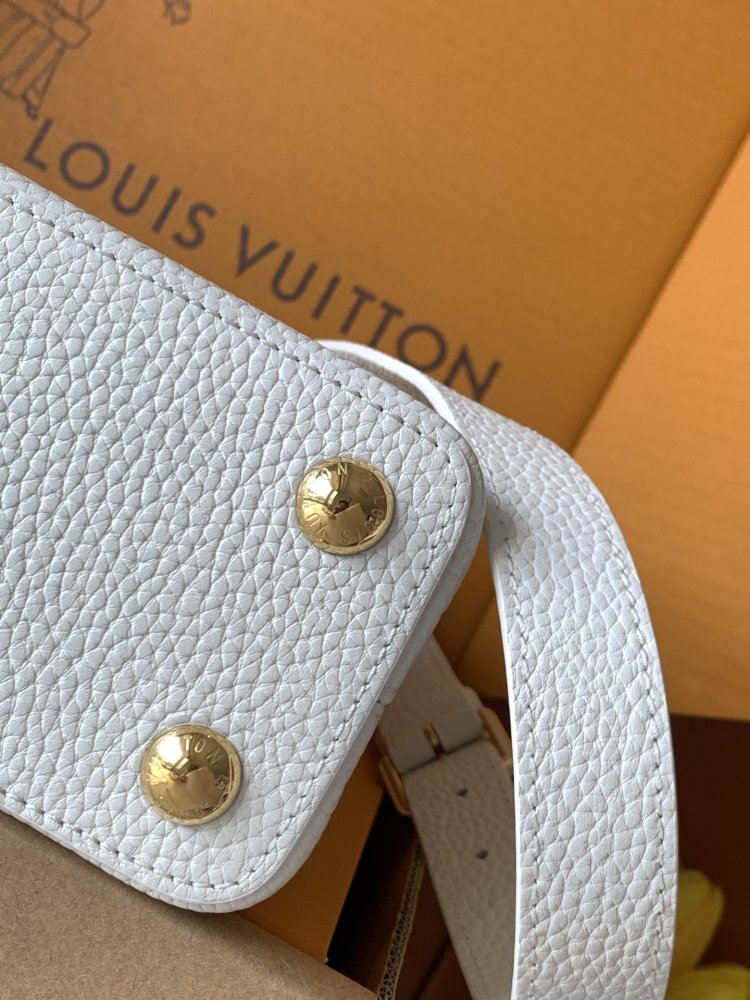 Сумка Capucines Taurillon 27 см фото 6