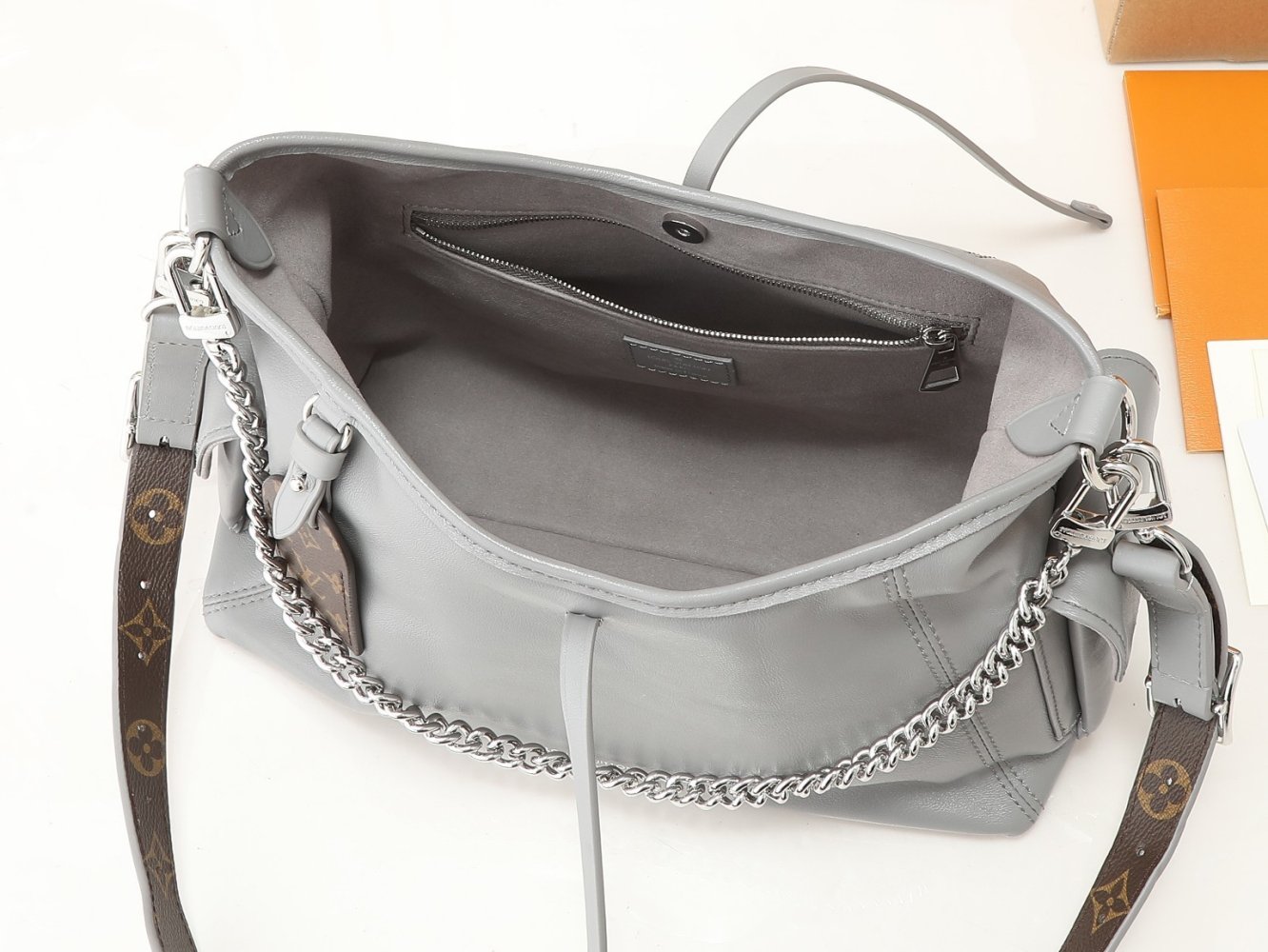 Сумка CarryAll Cargo Small кожаная 33 см фото 12