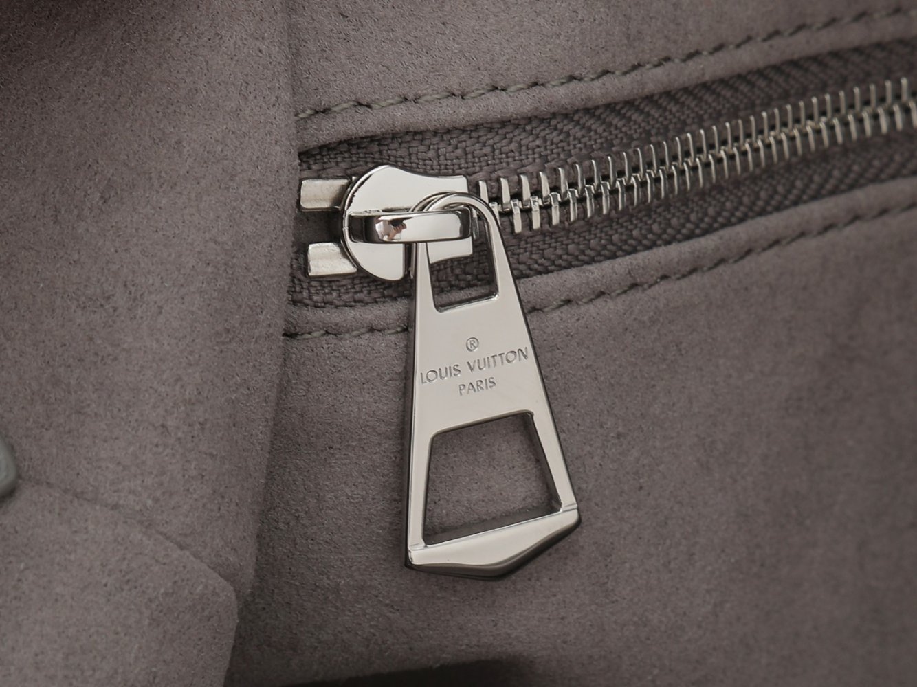 Сумка CarryAll Cargo Small кожаная 33 см фото 14