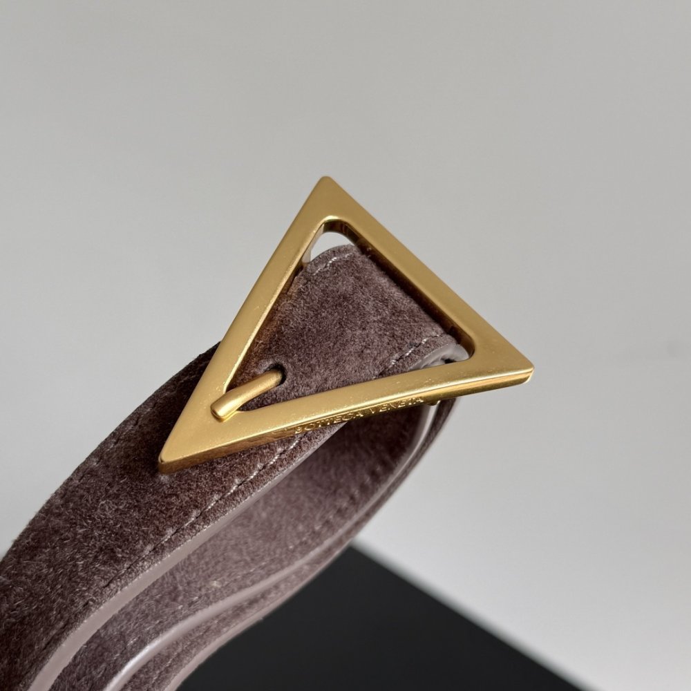 Сумка Cassette из плетеной замши 26 см фото 4