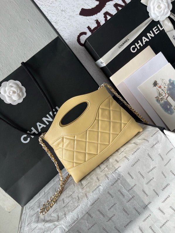 Сумка Chanel 24C женская кожаная 20 см фото 3