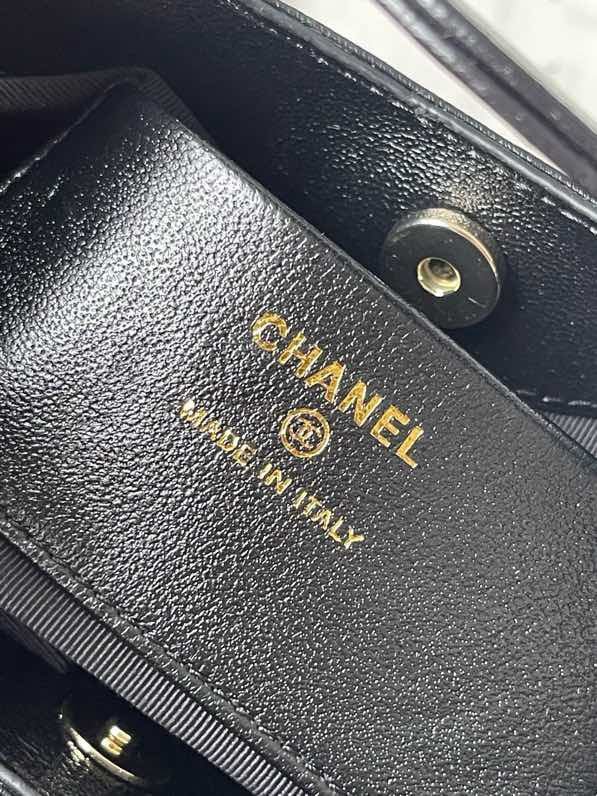 Сумка Chanel 24C женская кожаная 20 см фото 5