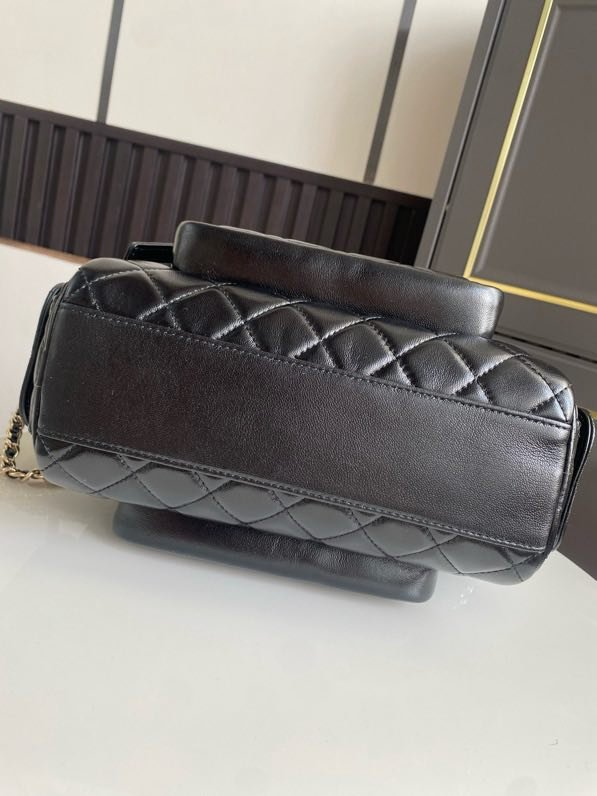 Сумка Chanel 24K женская кожаная 24 см фото 3