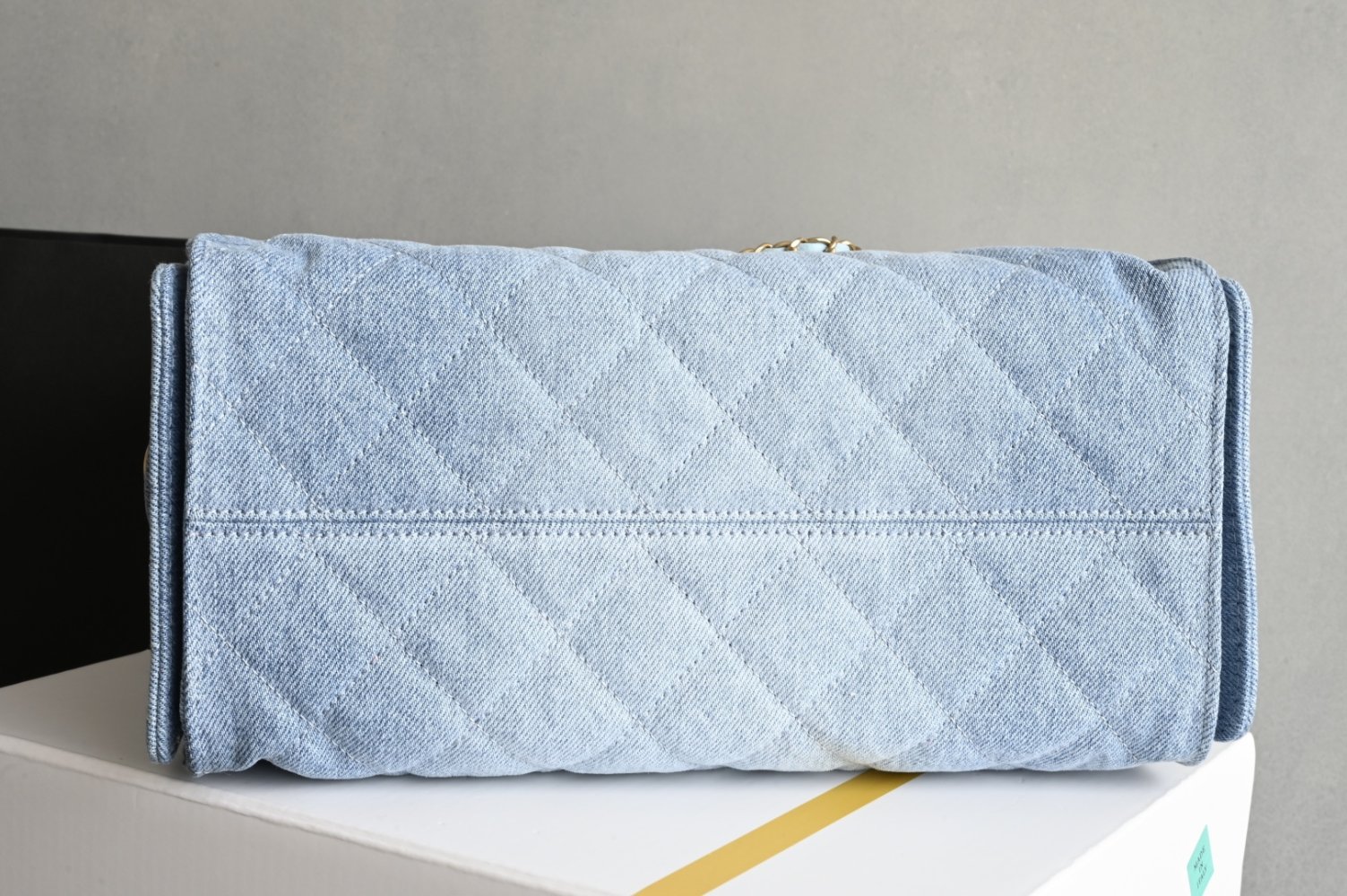 Сумка Chanel 25 Medium фото 3