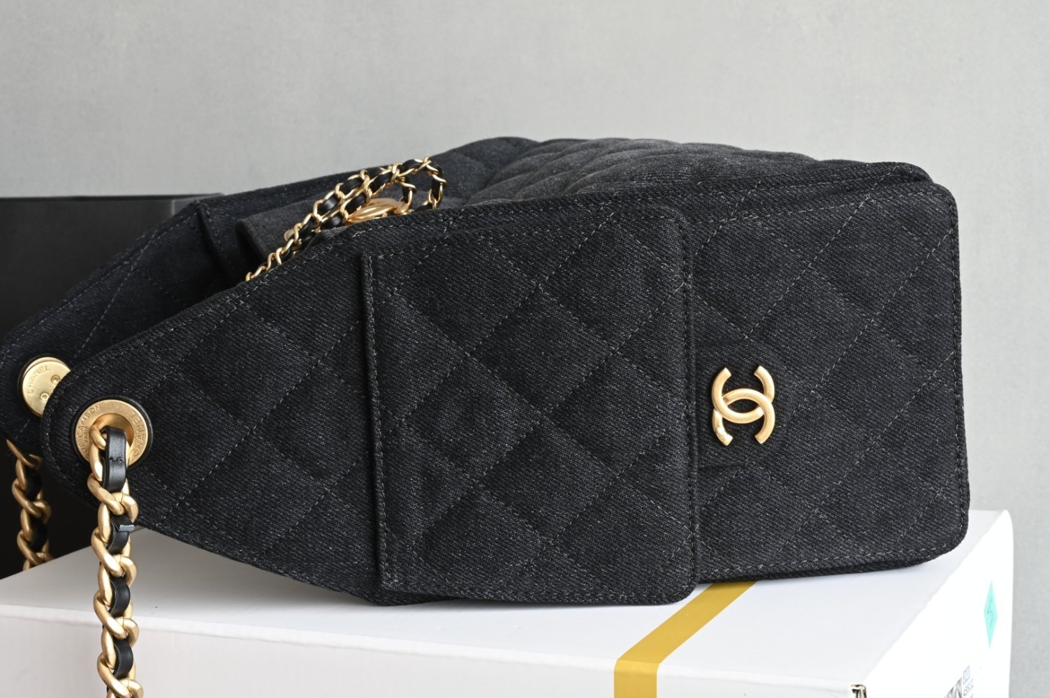 Сумка Chanel 25 Medium фото 4