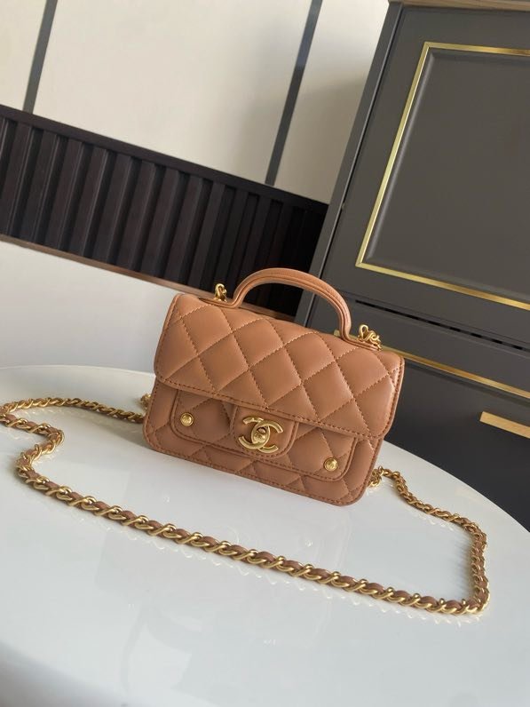 Сумка Chanel 25B женская кожаная 15 см