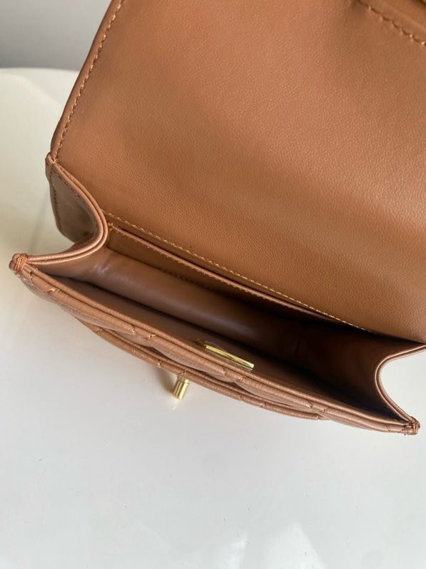 Сумка Chanel 25B женская кожаная 15 см фото 5