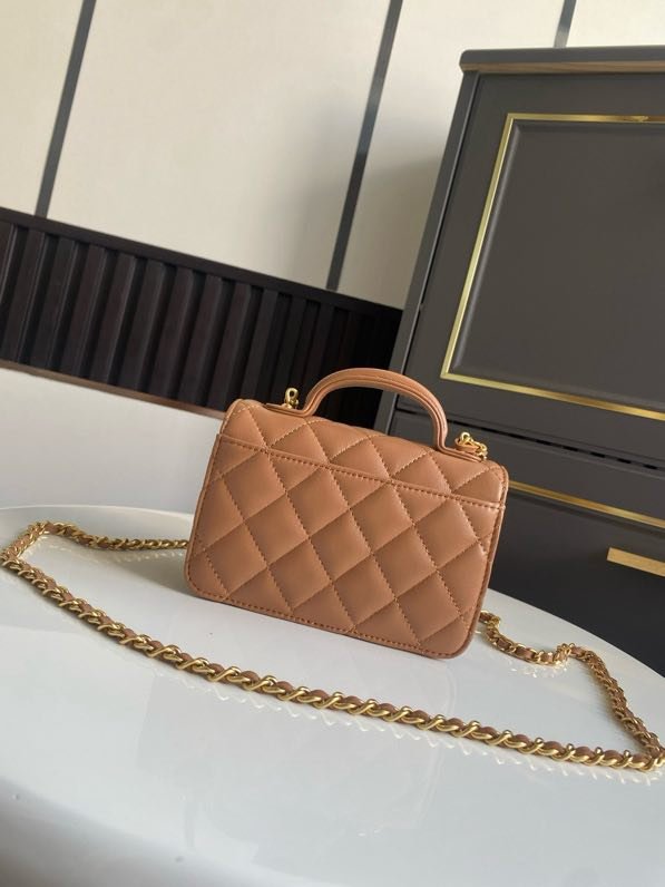 Сумка Chanel 25B женская кожаная 15 см фото 9