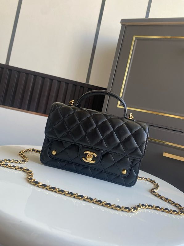 Сумка Chanel 25B женская кожаная 19 см