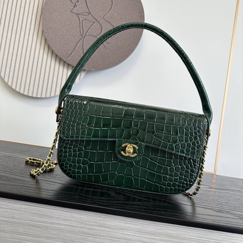 Сумка Chanel 26A Medium с тиснением под крокодиловую кожу