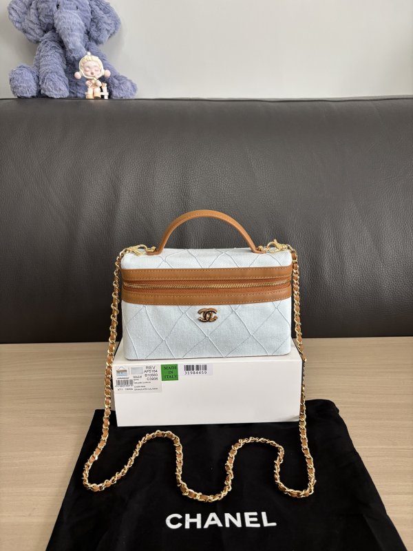 Сумка Chanel 26A Top Handle Vanity Pouch 19 см