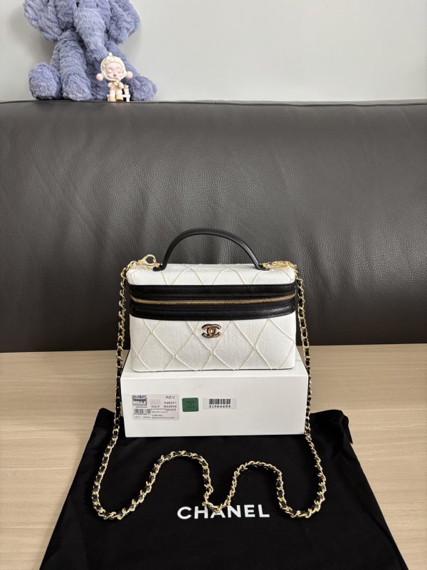 Сумка Chanel 26A Top Handle Vanity Pouch 19 см