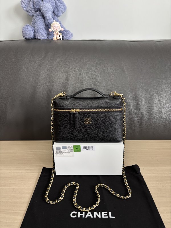 Сумка Chanel 26A Top Handle Vanity Pouch 19 см