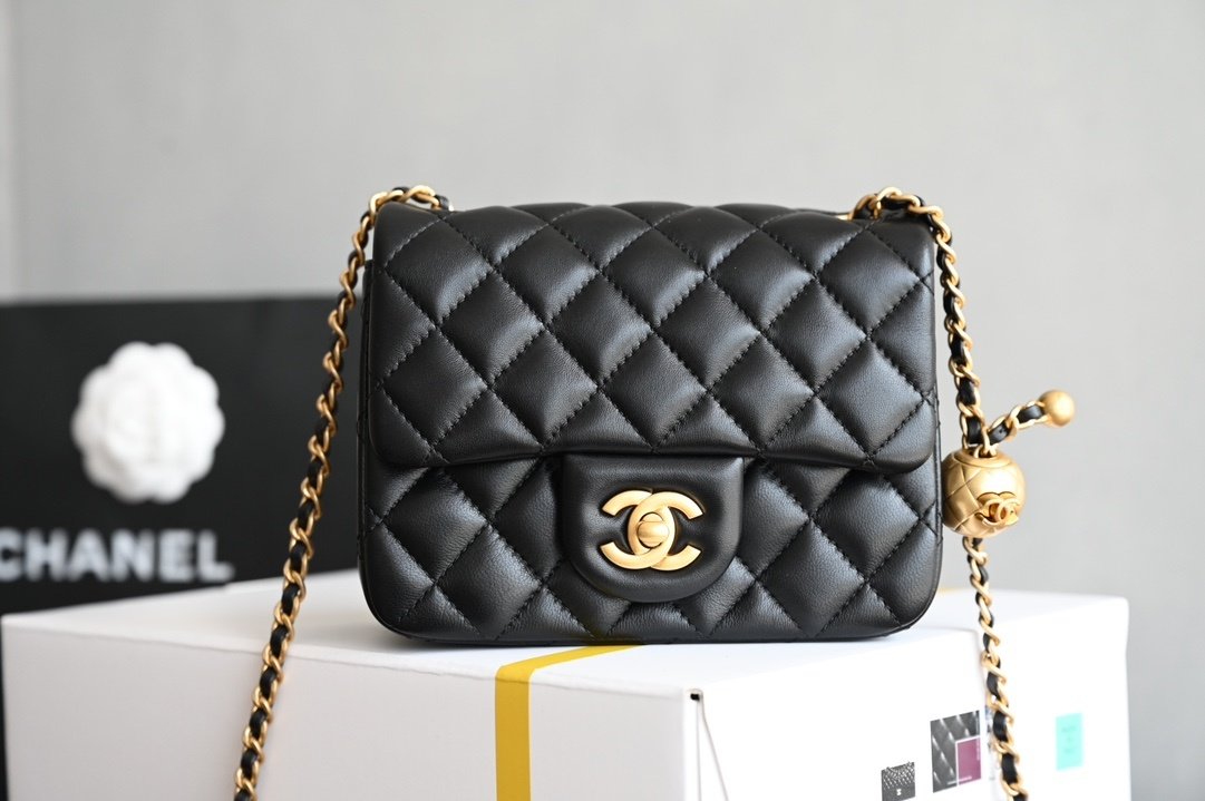 Сумка Chanel CF 18 см