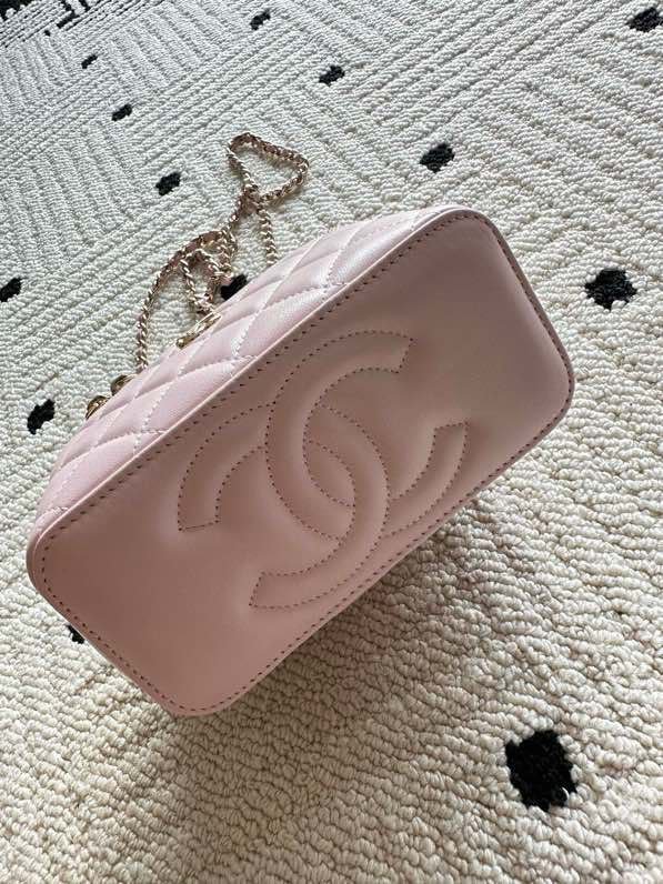 Сумка Chanel Vanity 17 см з гладкою шкірою фото 2