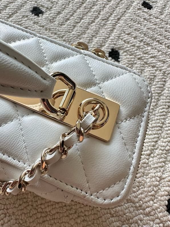 Сумка Chanel Vanity 17 см з гладкою шкірою фото 2