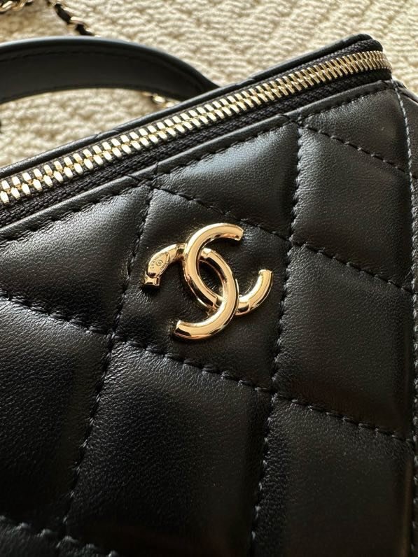 Сумка Chanel Vanity 17 см с гладкой кожей фото 3