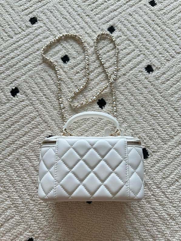 Сумка Chanel Vanity 17 см з гладкою шкірою фото 4
