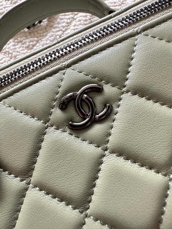 Сумка Chanel Vanity 17 см з гладкою шкірою фото 5